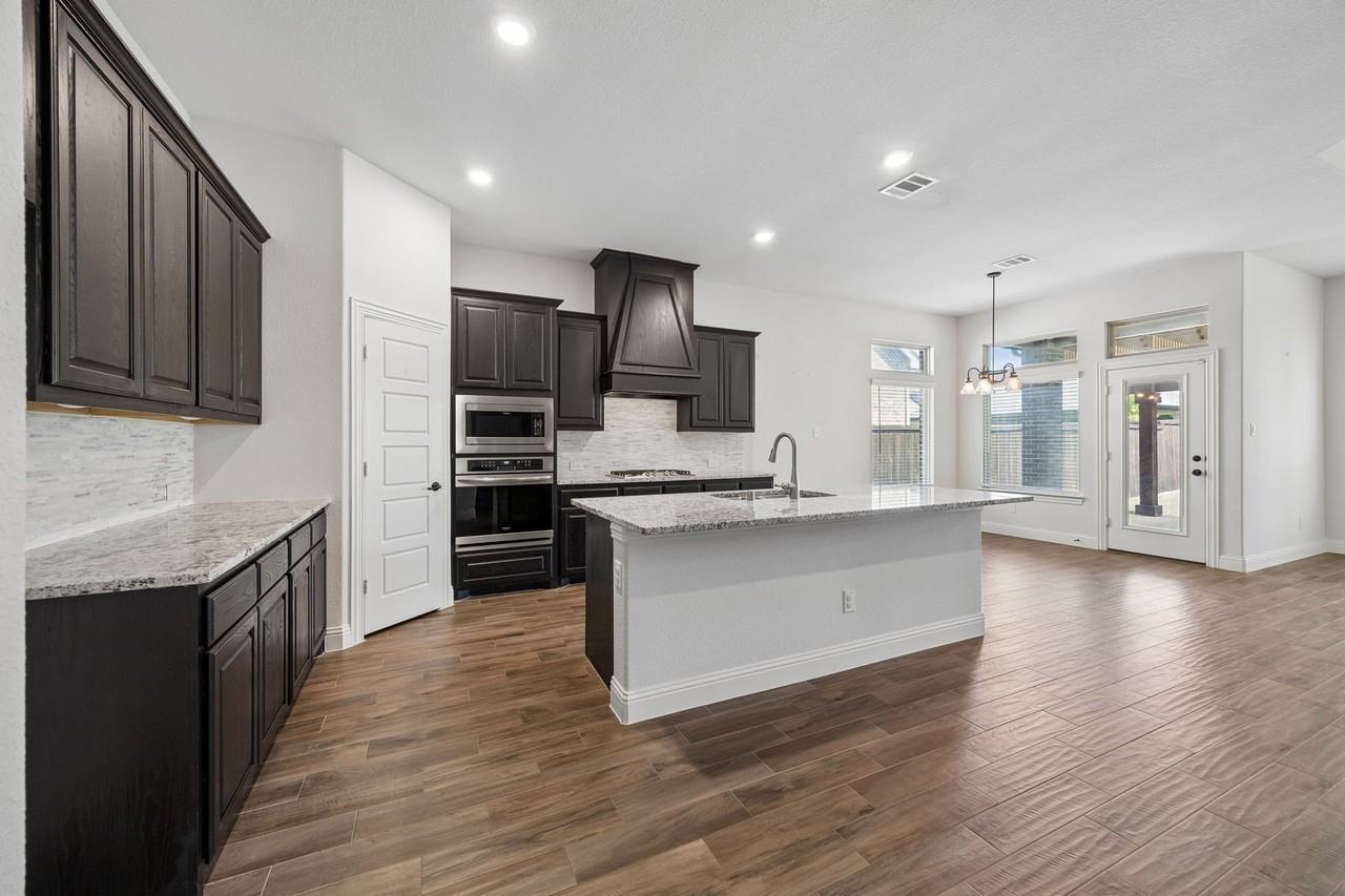 3532 Cimarron River Dr - Photo 5 of 27