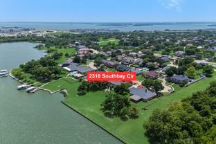 2318 Southbay Cir - Photo 1 of 1