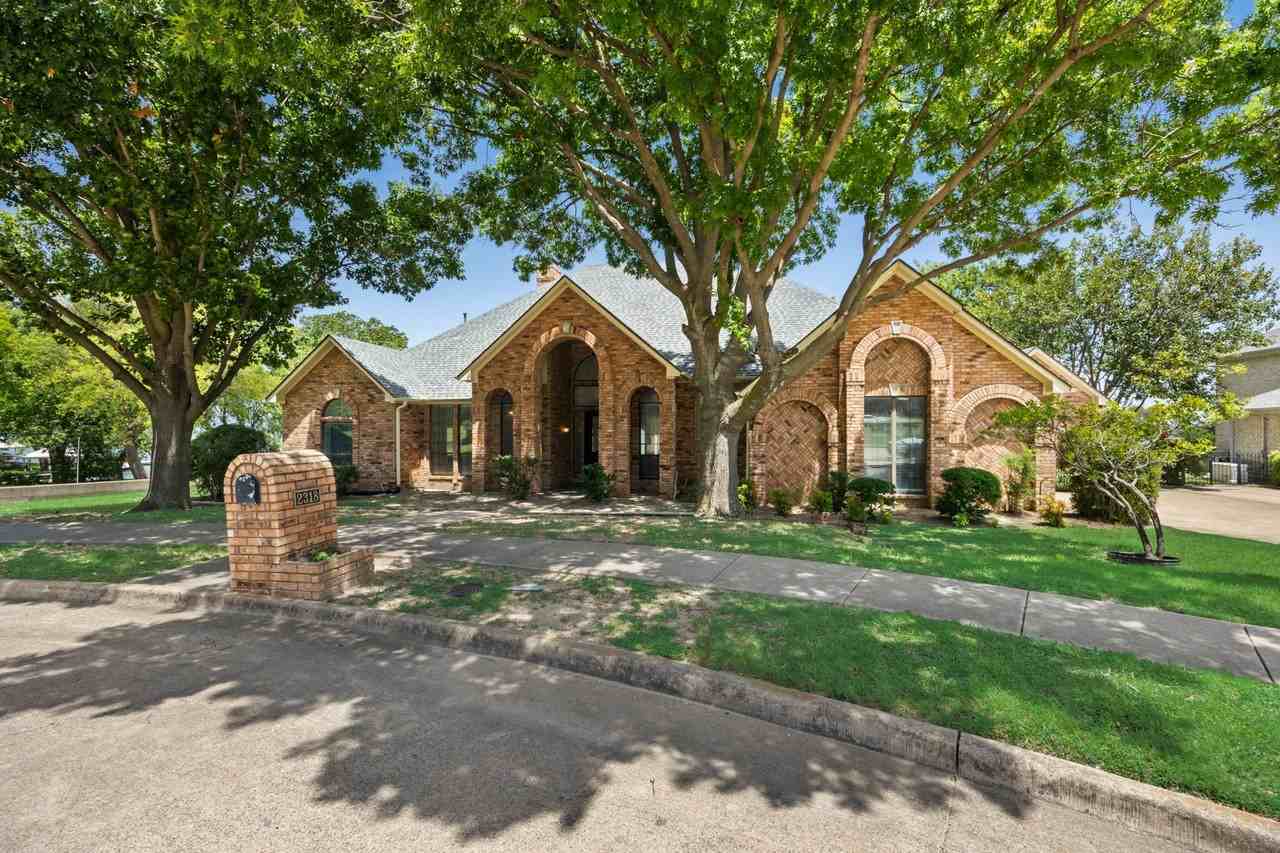 2318 Southbay Cir - Photo 7 of 40