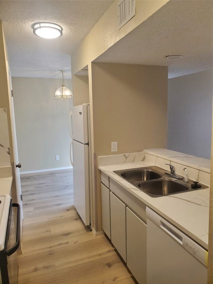 5532 Boca Raton Blvd #290 - Photo 6 of 16