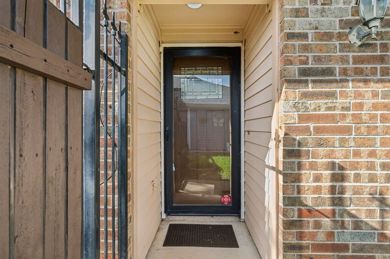 2141 Stradivarius Ln - Photo 4 of 25