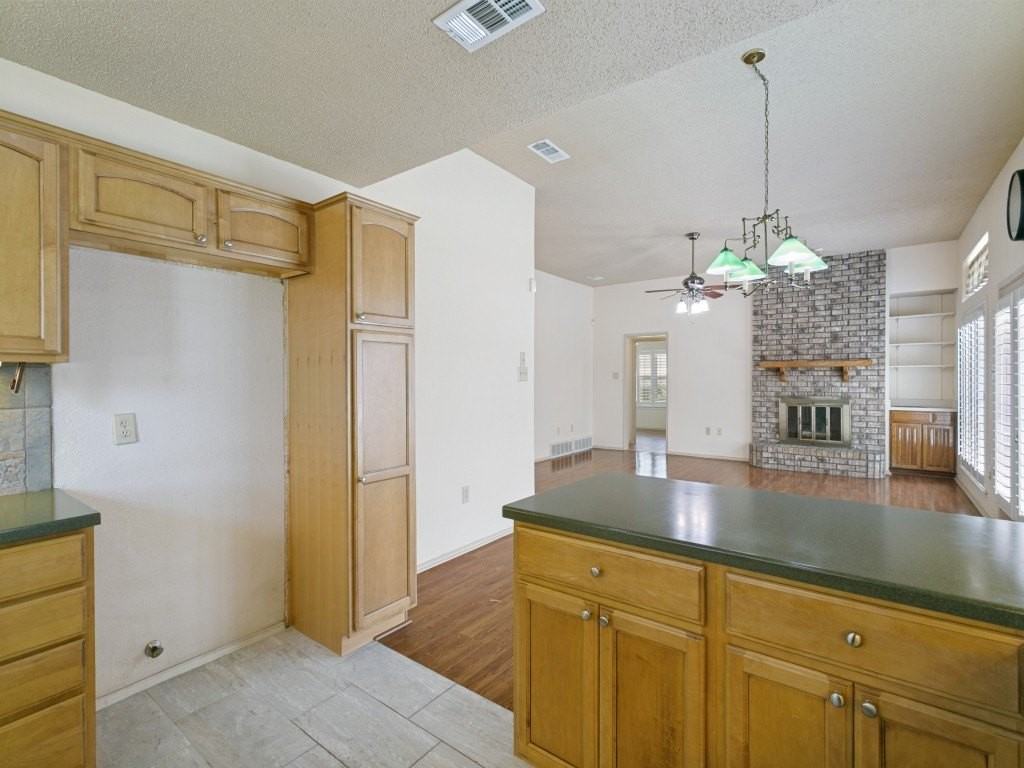 1515 Laguna Vista Way - Photo 5 of 12