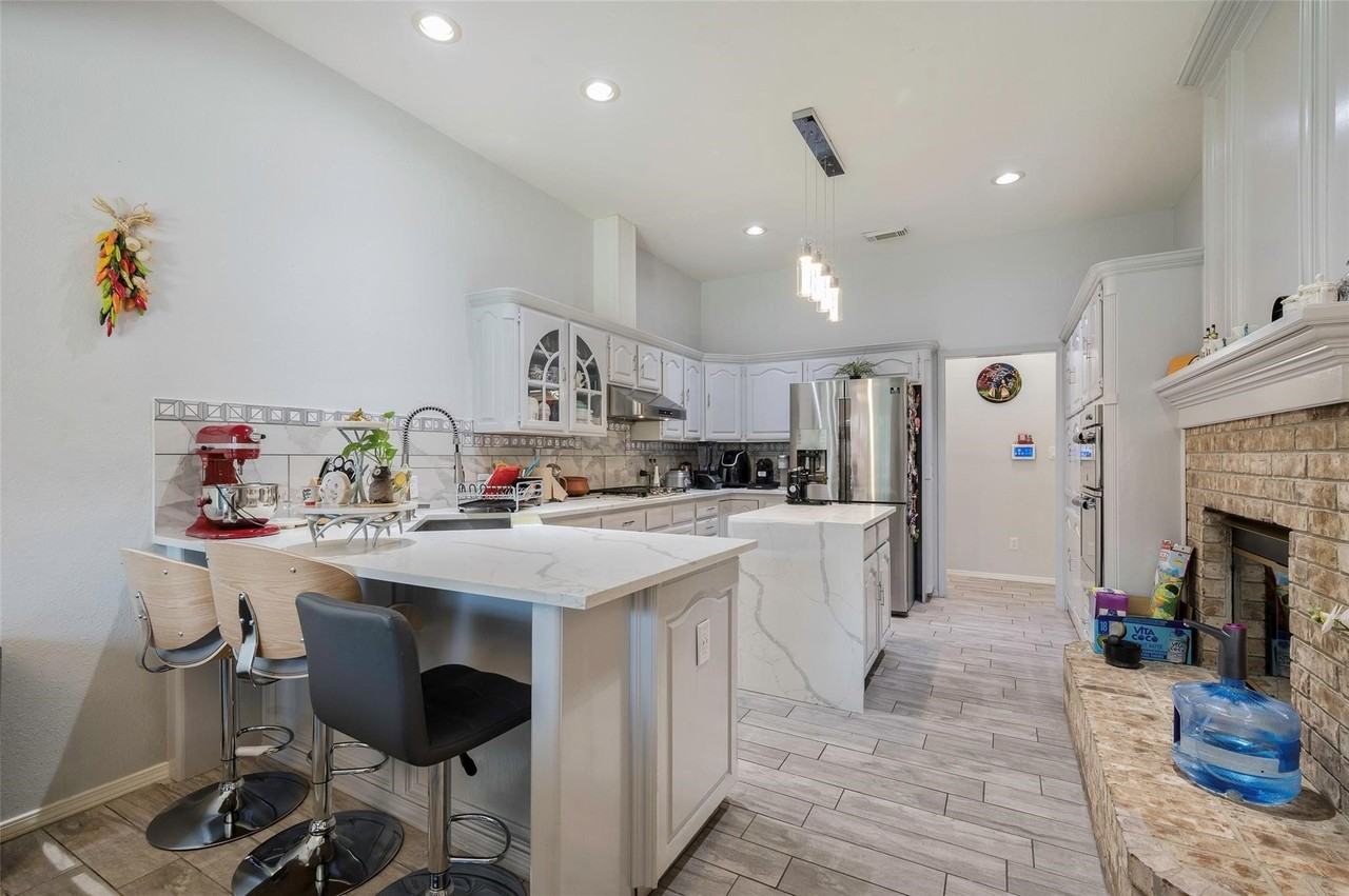 3405 Lauren Way - Photo 6 of 15