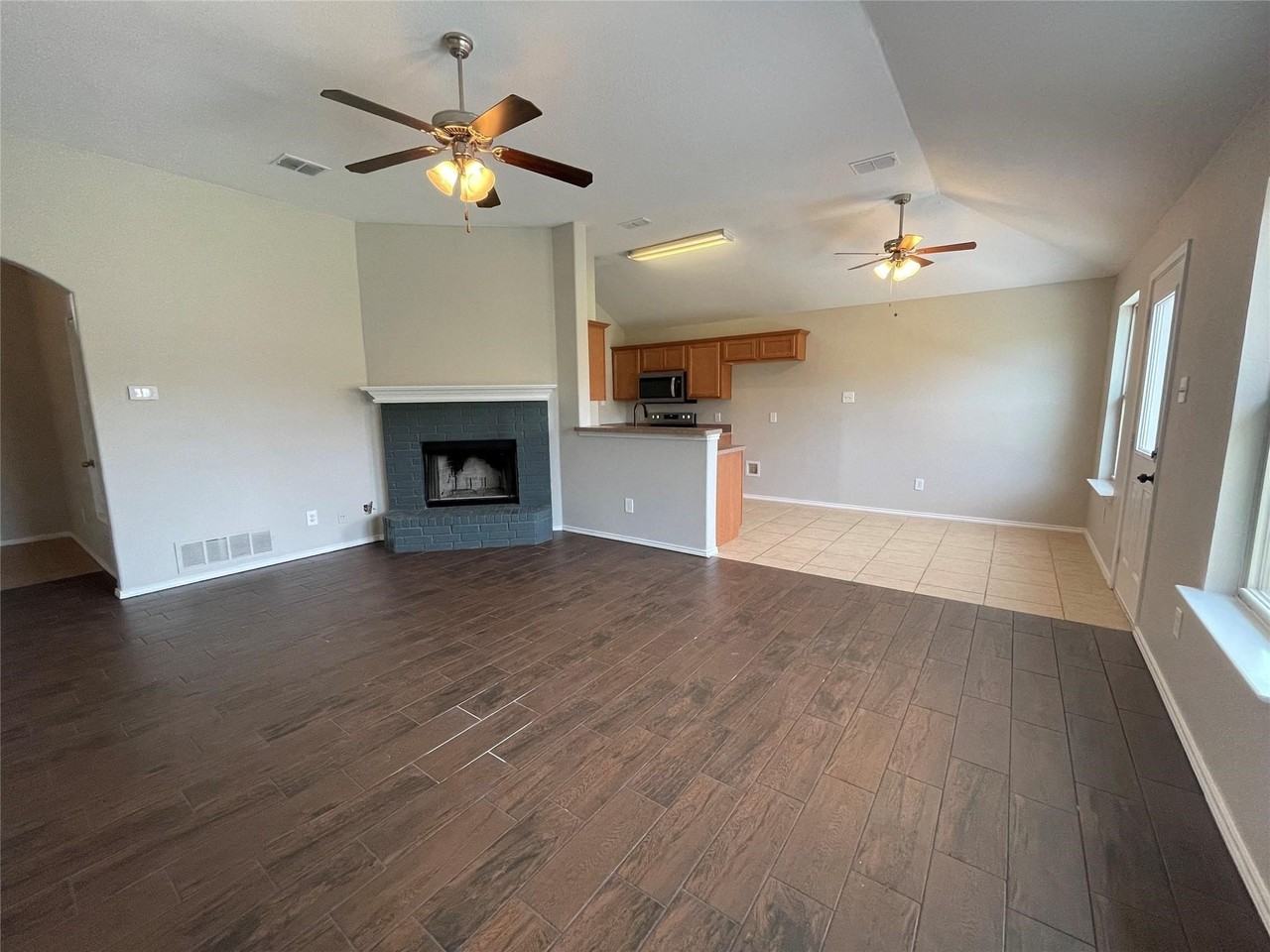 4202 Agate Dr - Photo 2 of 14