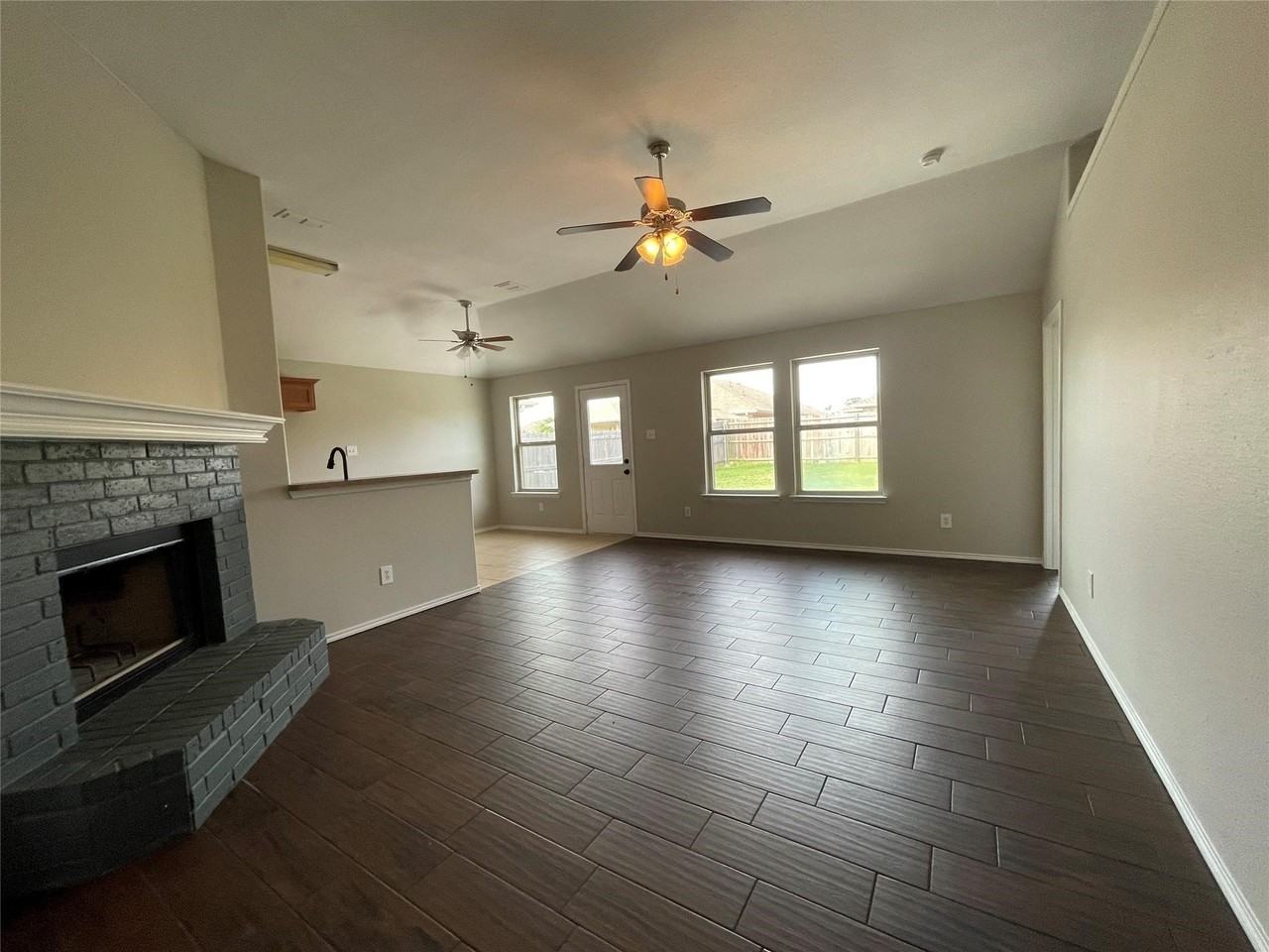 4202 Agate Dr - Photo 3 of 14