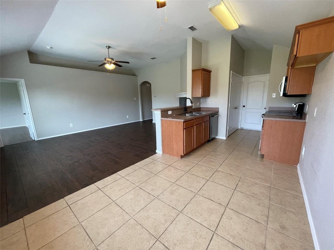 4202 Agate Dr - Photo 4 of 14