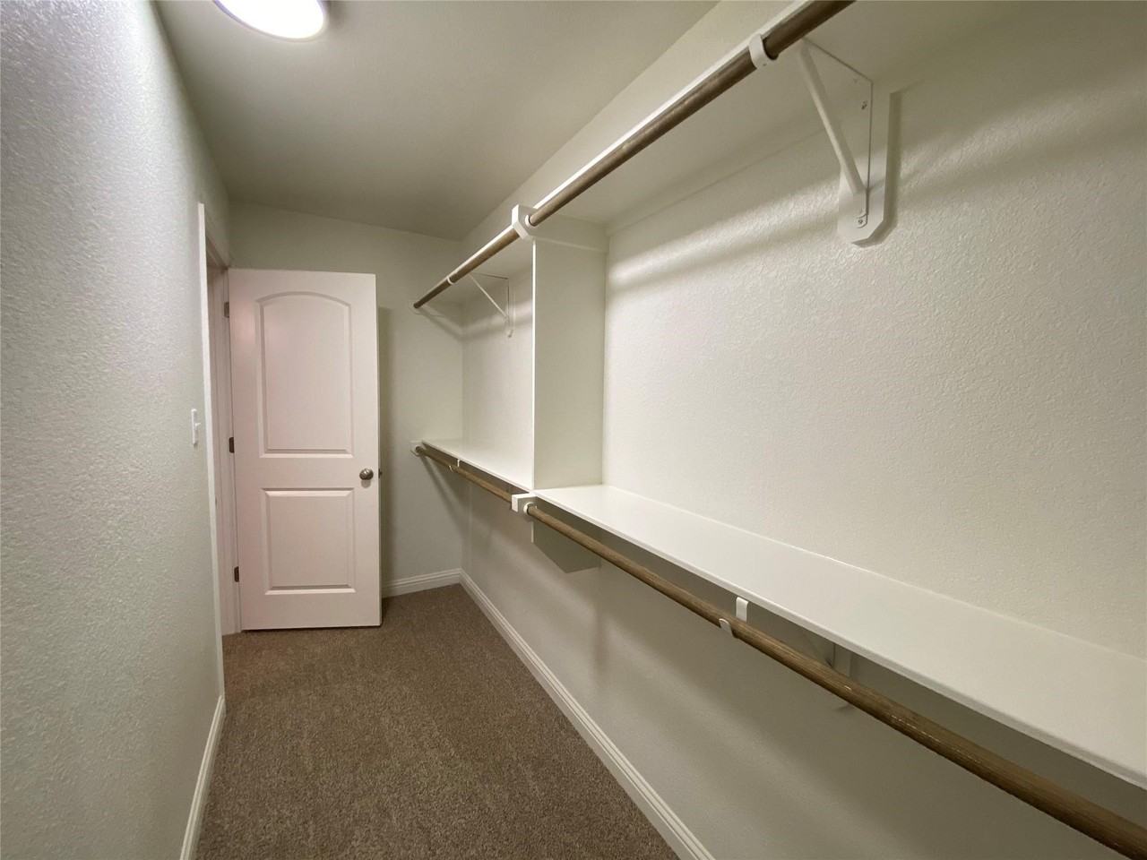 802 Rolling Terrace Cir - Photo 5 of 15