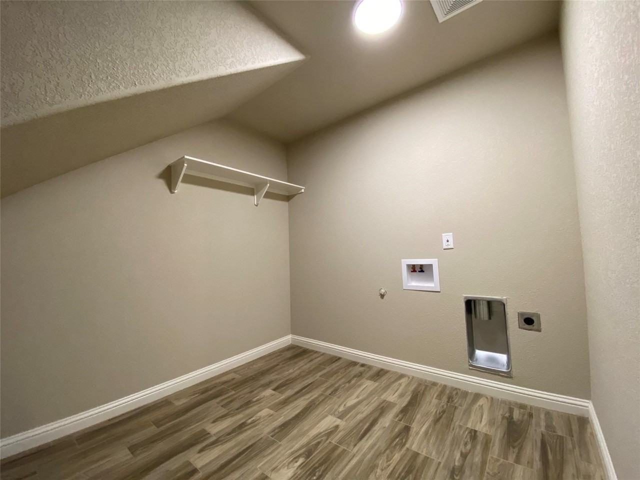 802 Rolling Terrace Cir - Photo 7 of 15