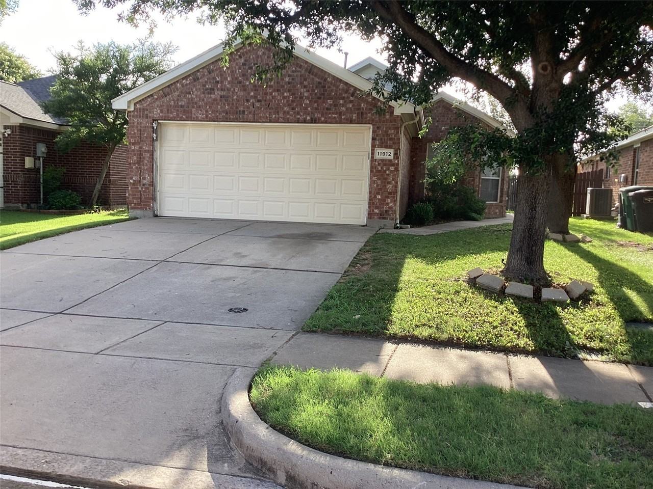 11912 Porcupine Dr - Photo 3 of 14