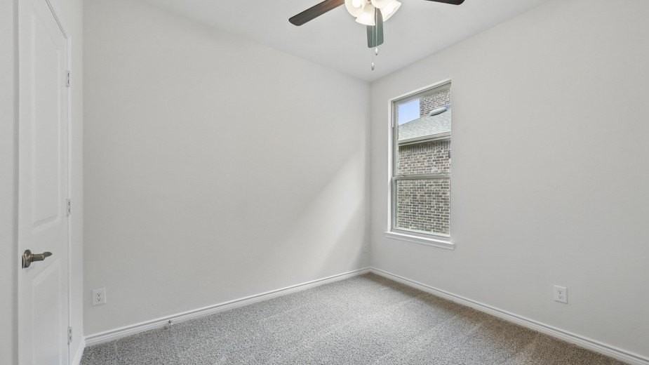 4195 Waldron Trl - Photo 4 of 15