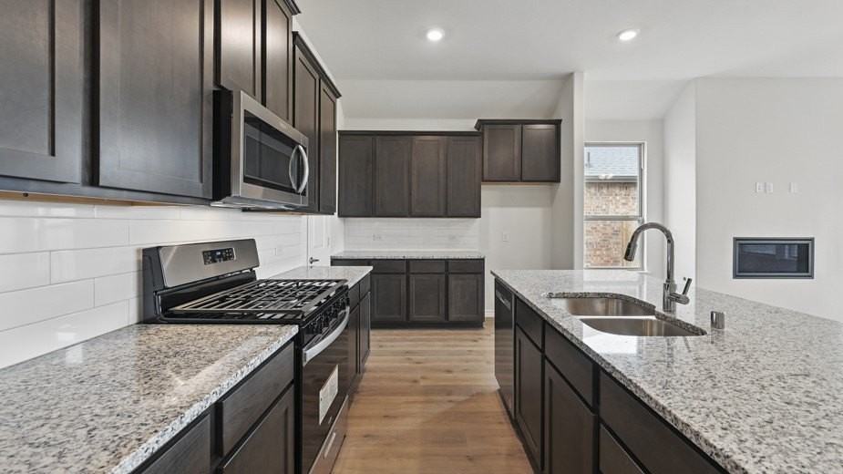 4195 Waldron Trl - Photo 6 of 15