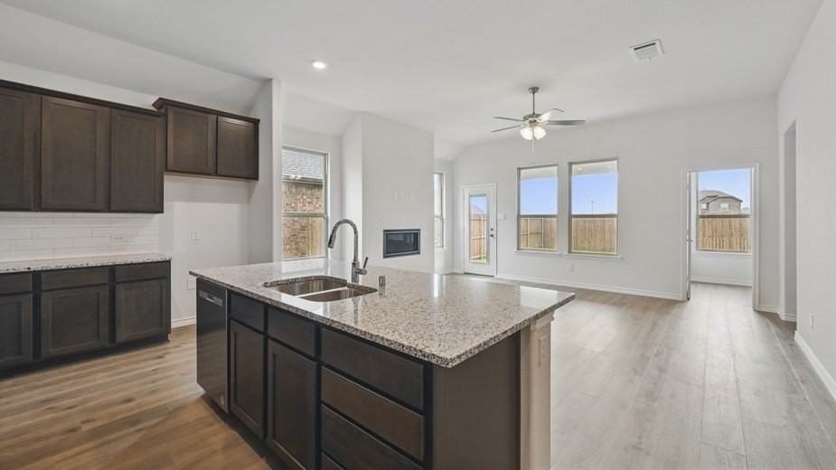 4195 Waldron Trl - Photo 7 of 15