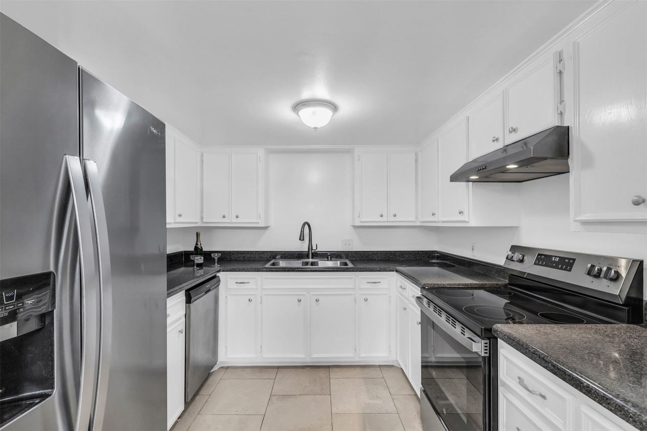 3432 Normandy Ave - Photo 6 of 23