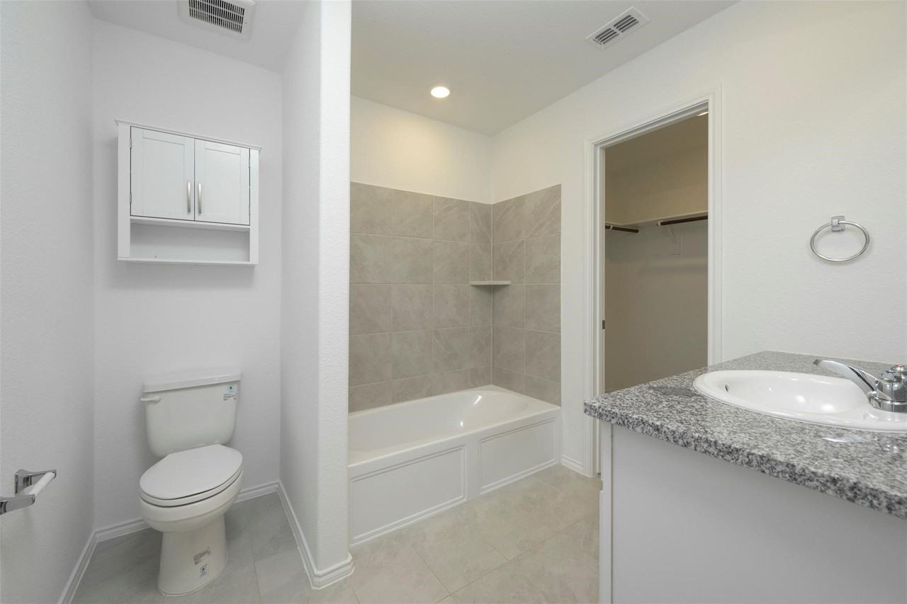 9208 Grackle Pl - Photo 2 of 7