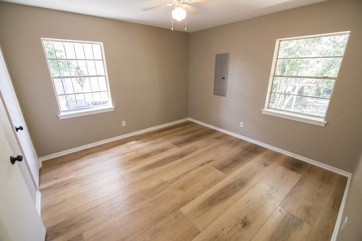 3539 S Ewing Ave - Photo 4 of 7