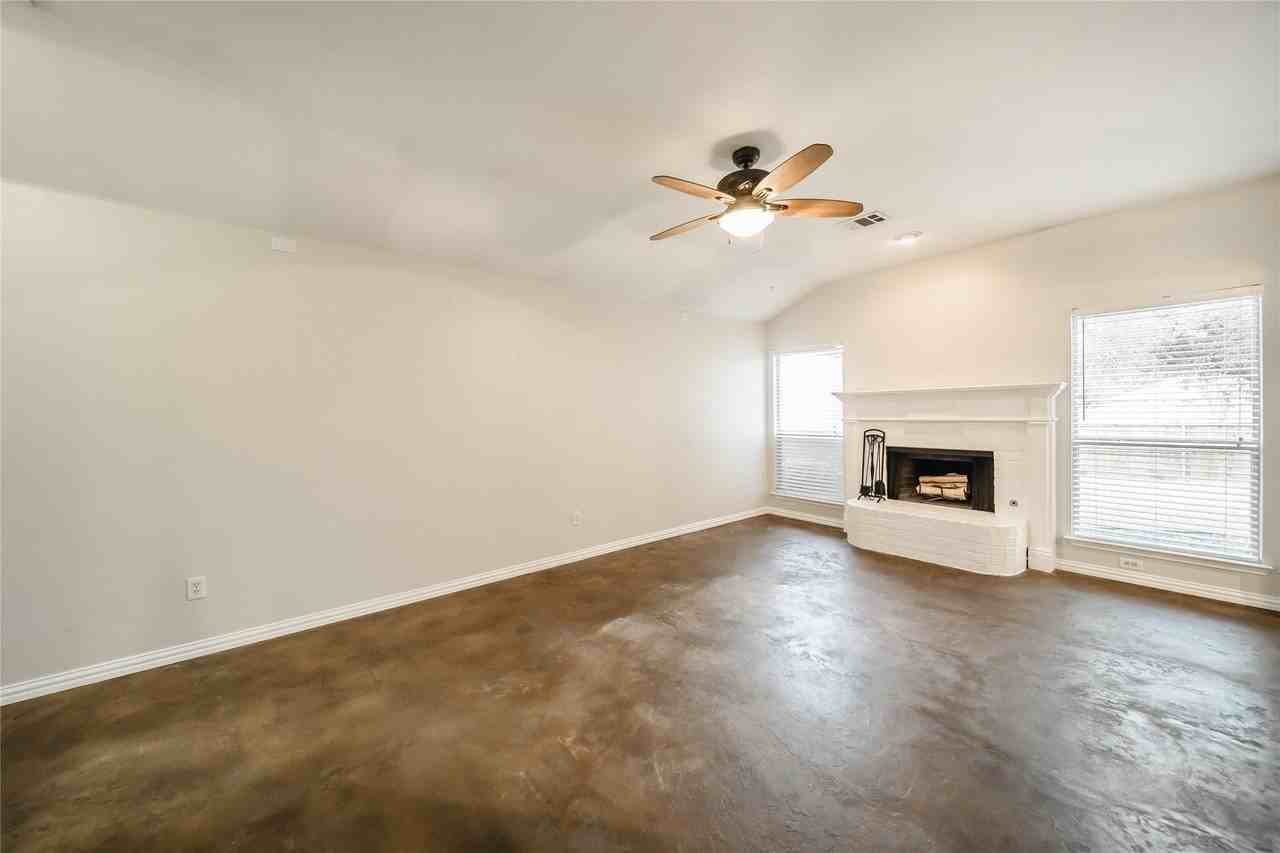 2211 Lilac Cir - Photo 7 of 26