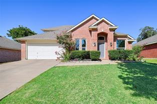 1404 Carriage Ln - Photo 1 of 1