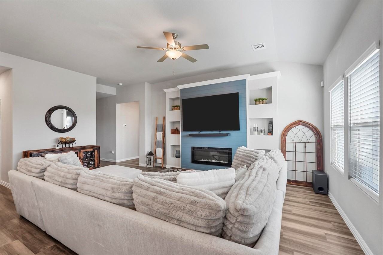 1004 Mamavic Ln - Photo 5 of 23