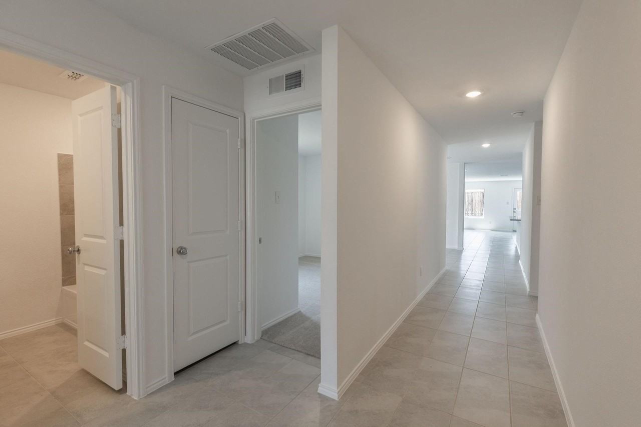 1516 Vattier - Photo 6 of 28