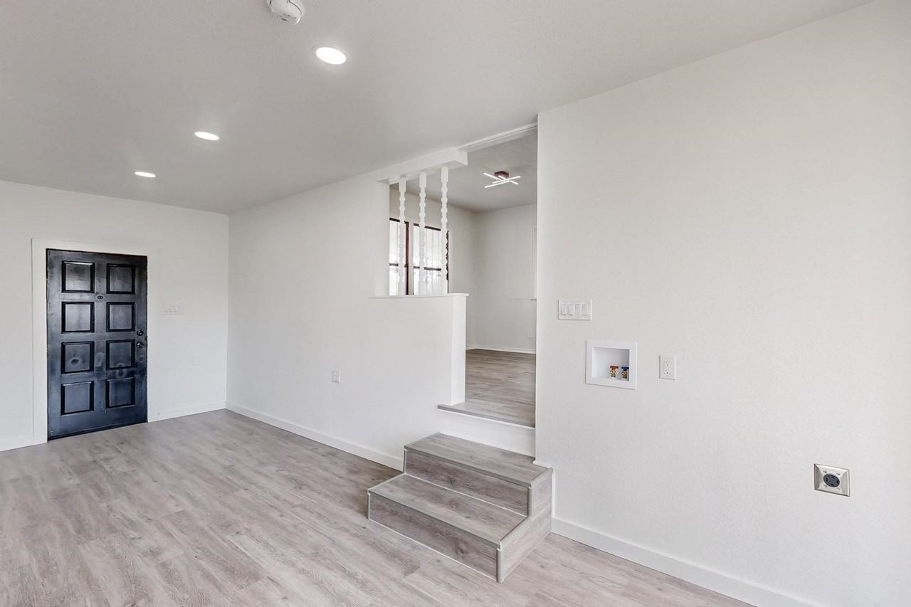 4109 Fortune Ln - Photo 3 of 33