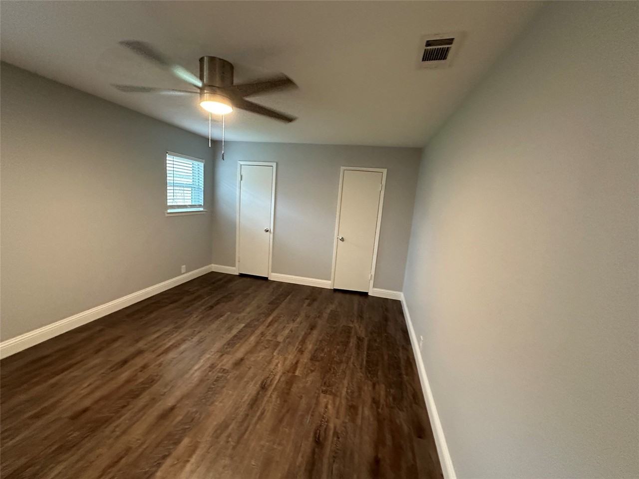 309 Ne Murphy Rd - Photo 3 of 14