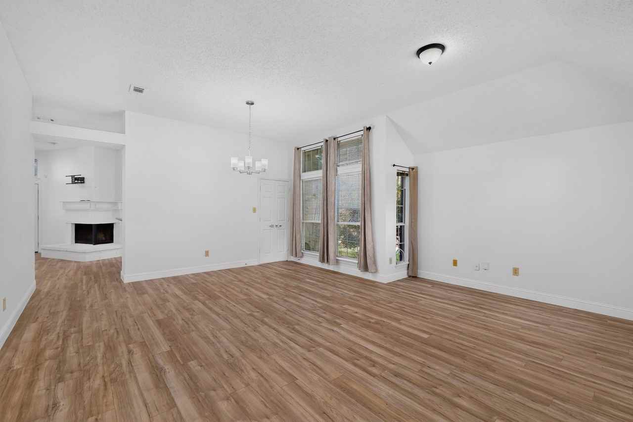 743 Pulitzer Ln - Photo 5 of 37