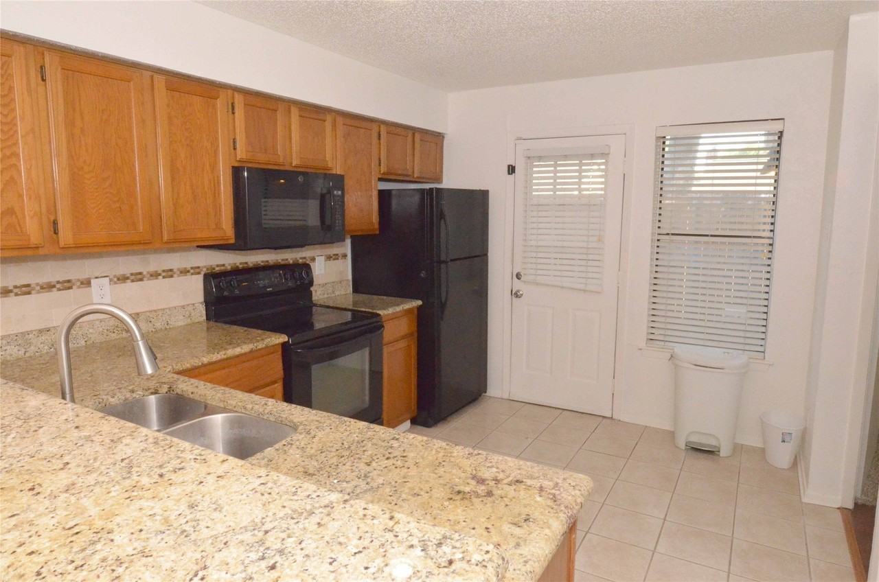 1801 W Spring Creek Pkwy #D2 - Photo 6 of 29