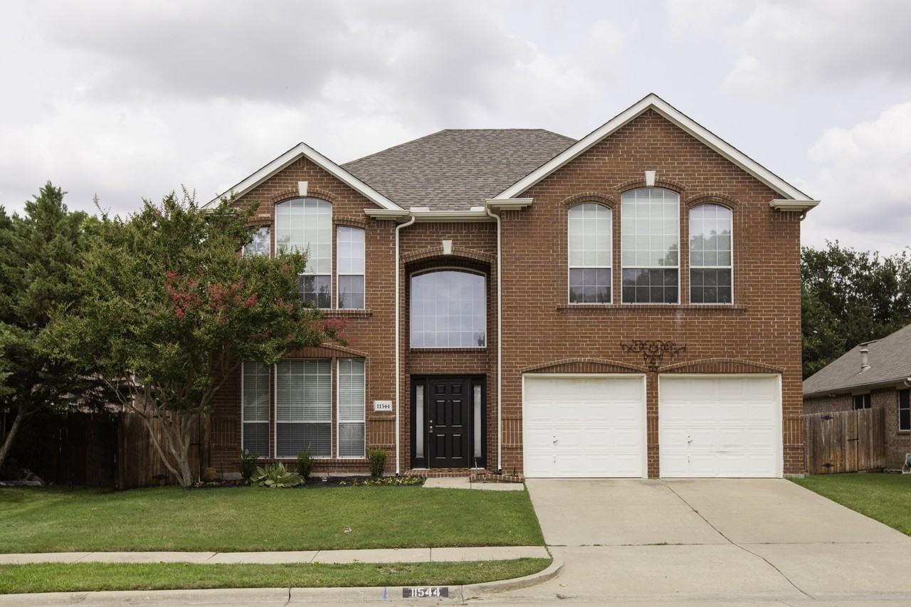 11544 Blackhawk Dr - Photo 2 of 40