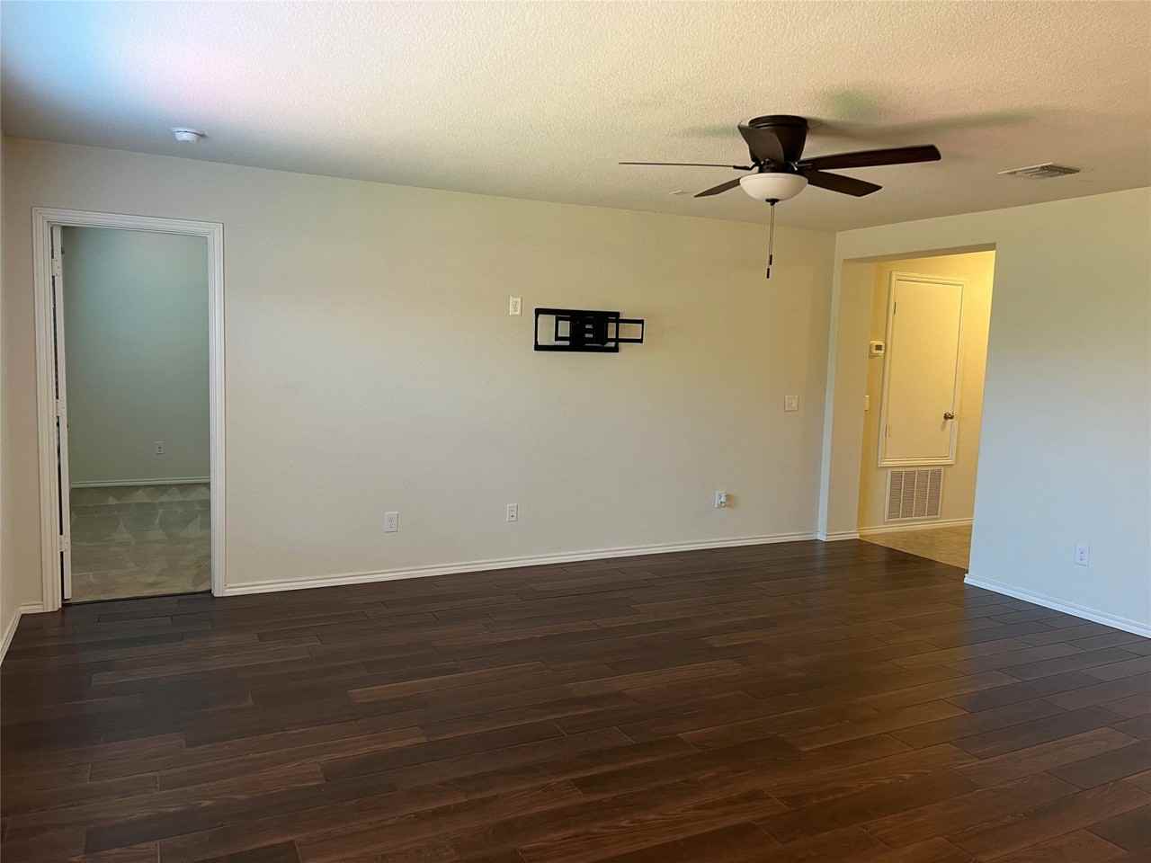 6024 Misty Breeze Dr - Photo 2 of 18