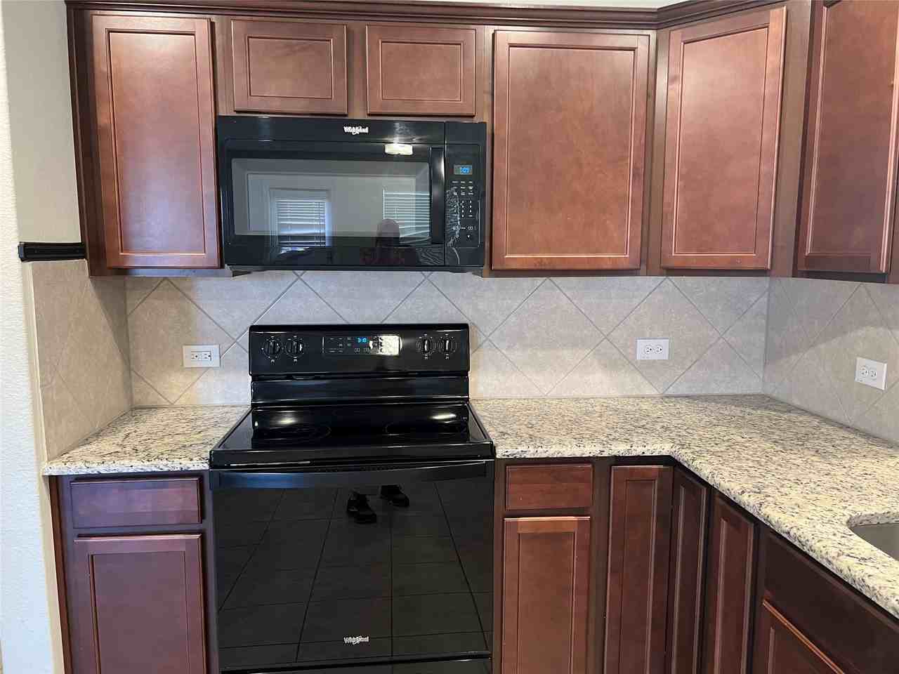 6024 Misty Breeze Dr - Photo 7 of 18