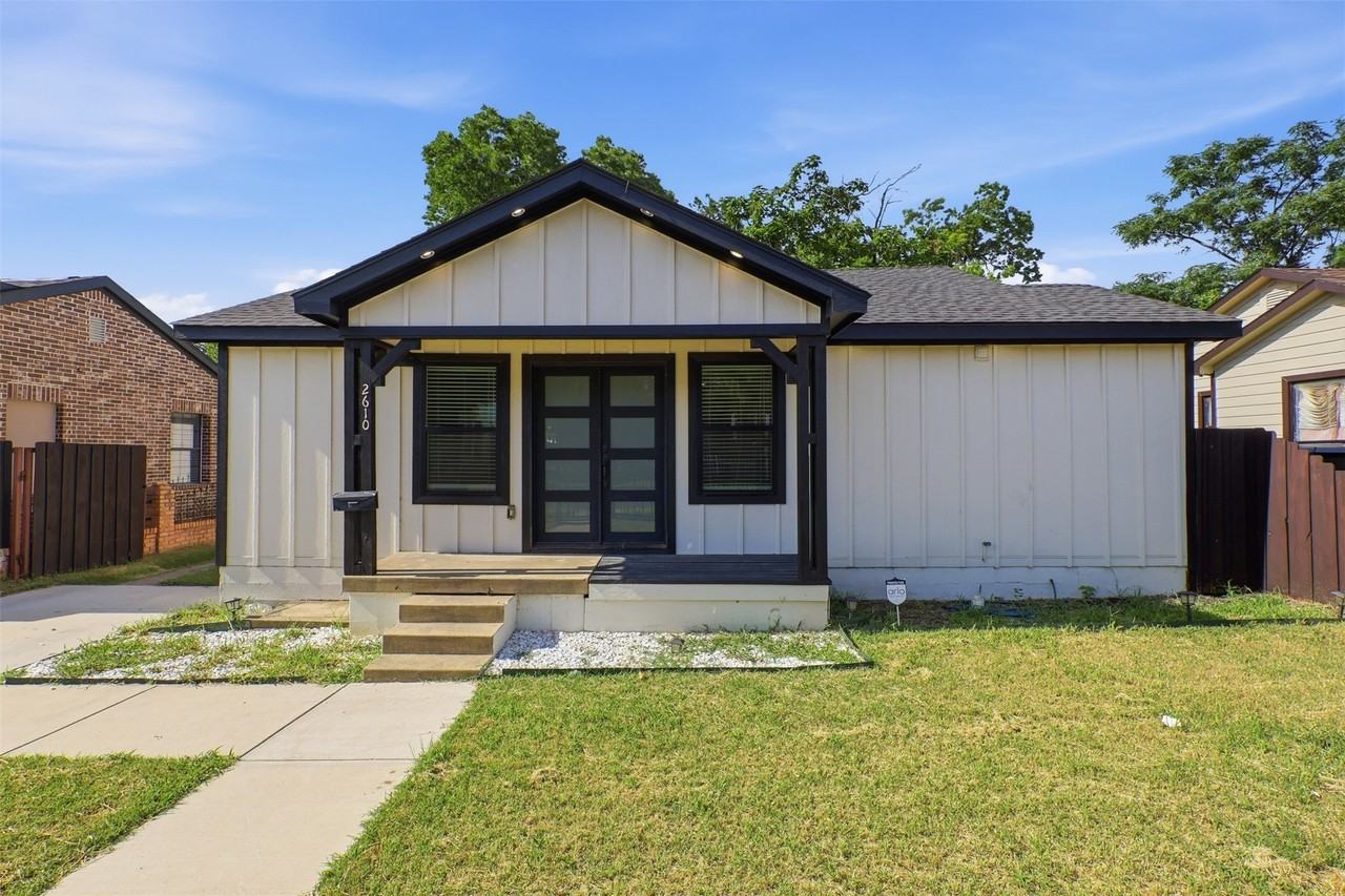 2610 Sharon St - Photo 2 of 29