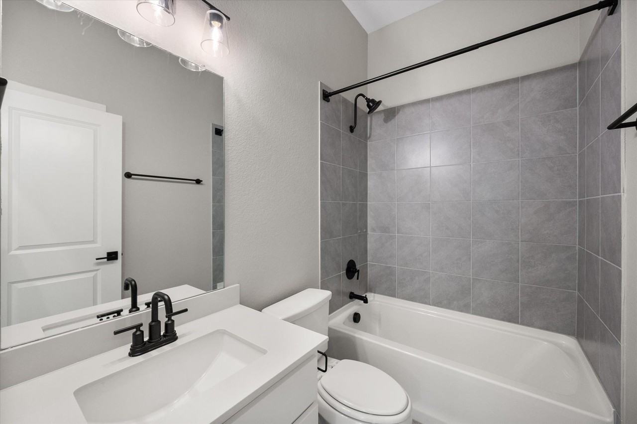 2341 Cobbler St - Photo 6 of 27