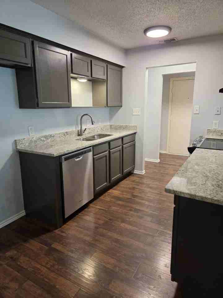 7208 Ne Loop 820 - Photo 3 of 13