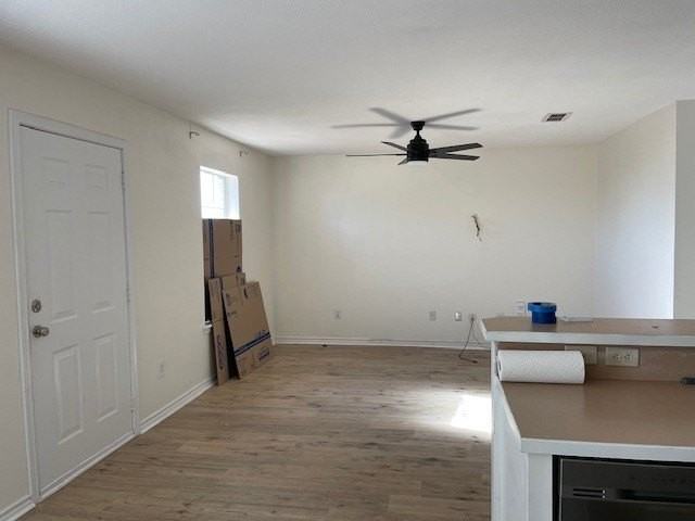 1118 Seamans Way - Photo 2 of 11