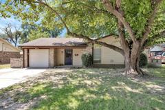 205 Collins Dr - Photo 1 of 1