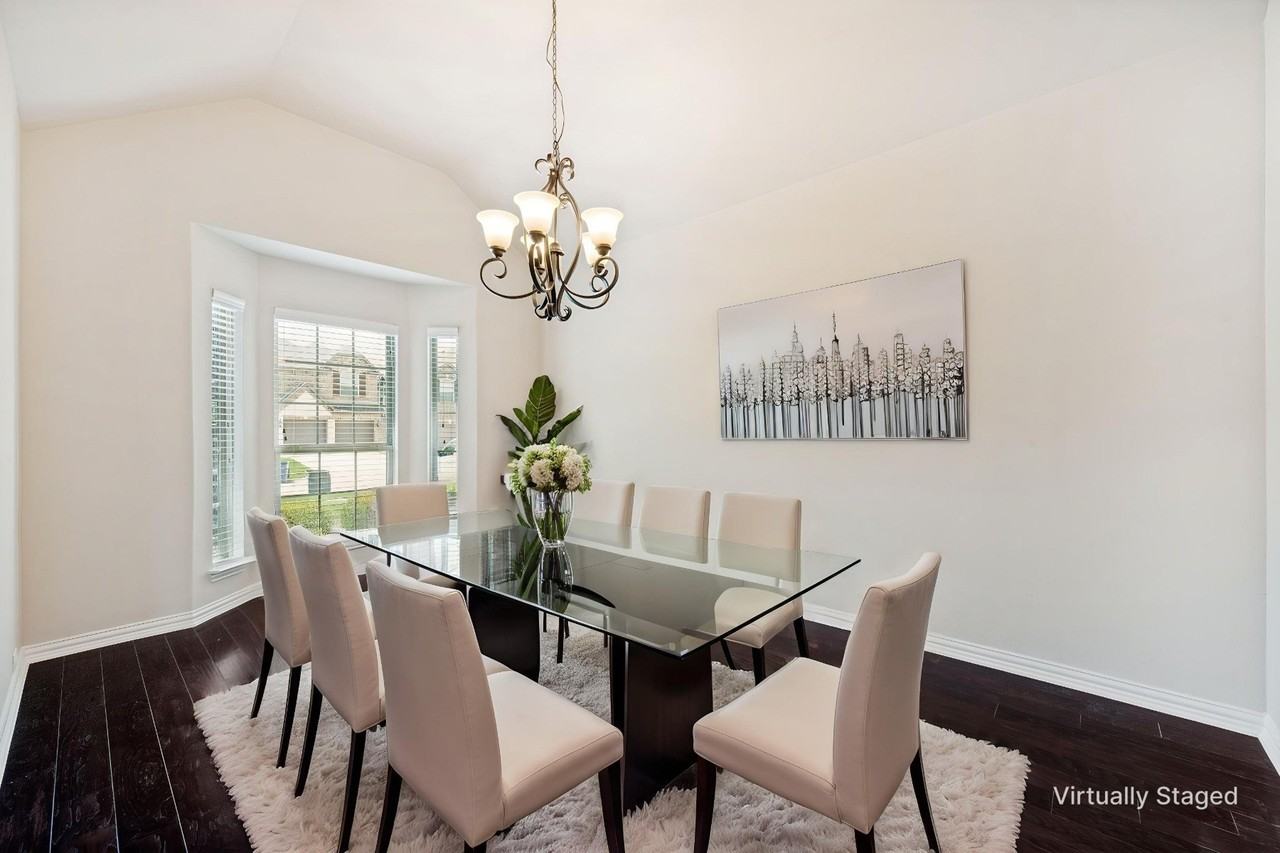 11804 Beckton St - Photo 5 of 39