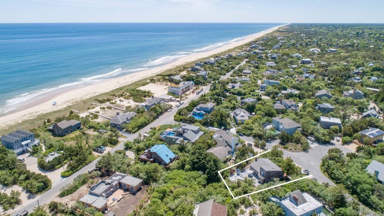 16 Dune Ln - Photo 2 of 19