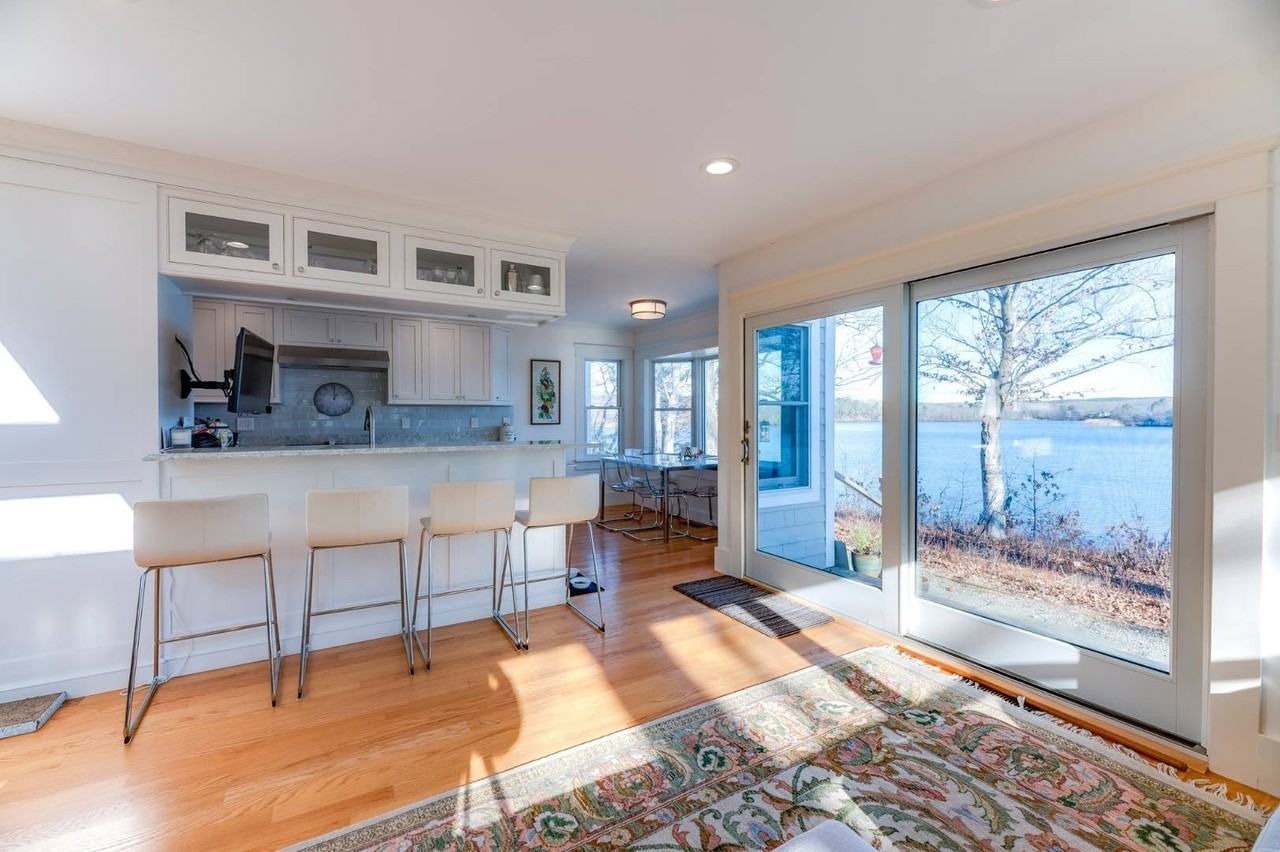 22 Wolf Swamp Ln - Photo 6 of 29