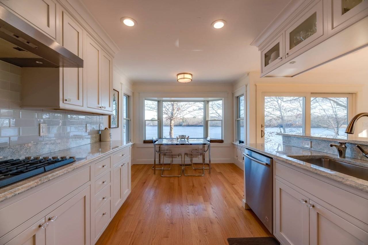 22 Wolf Swamp Ln - Photo 7 of 29