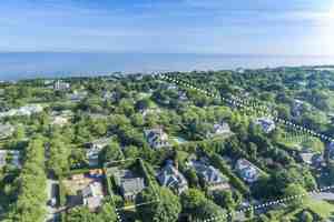 featured image of 66 Huntting St