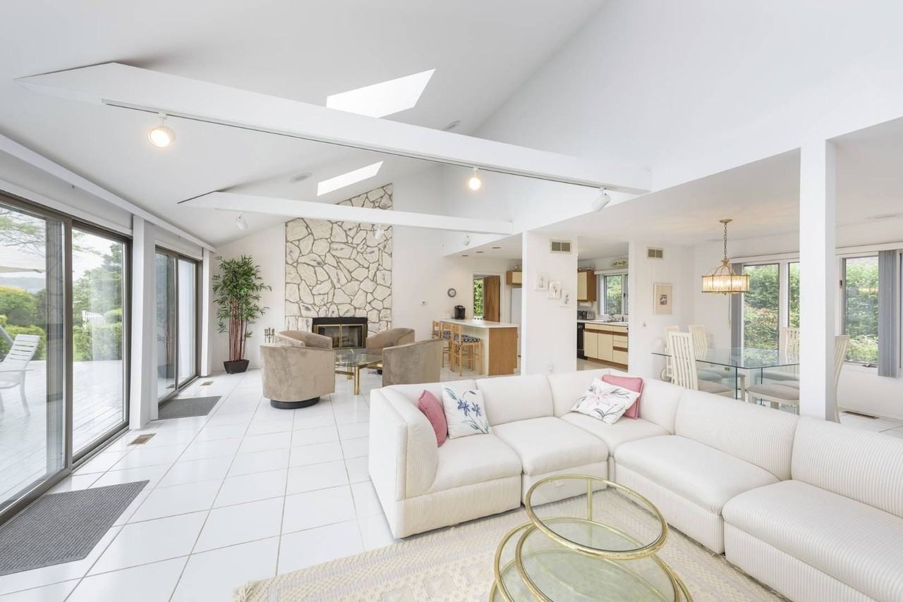 14 Canal Way - Photo 3 of 19