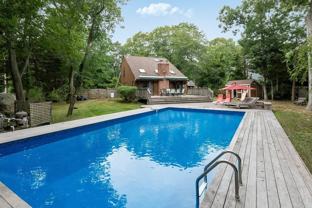 221 Norfolk Dr - Photo 1 of 1