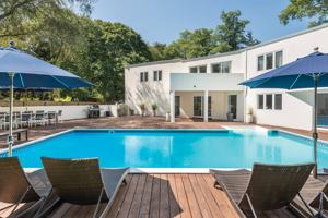 featured image of 143 Sebonac Rd