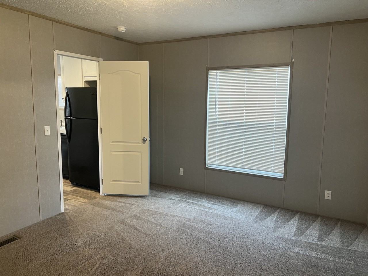 2101 Sw 38th St #84 - Photo 6 of 10