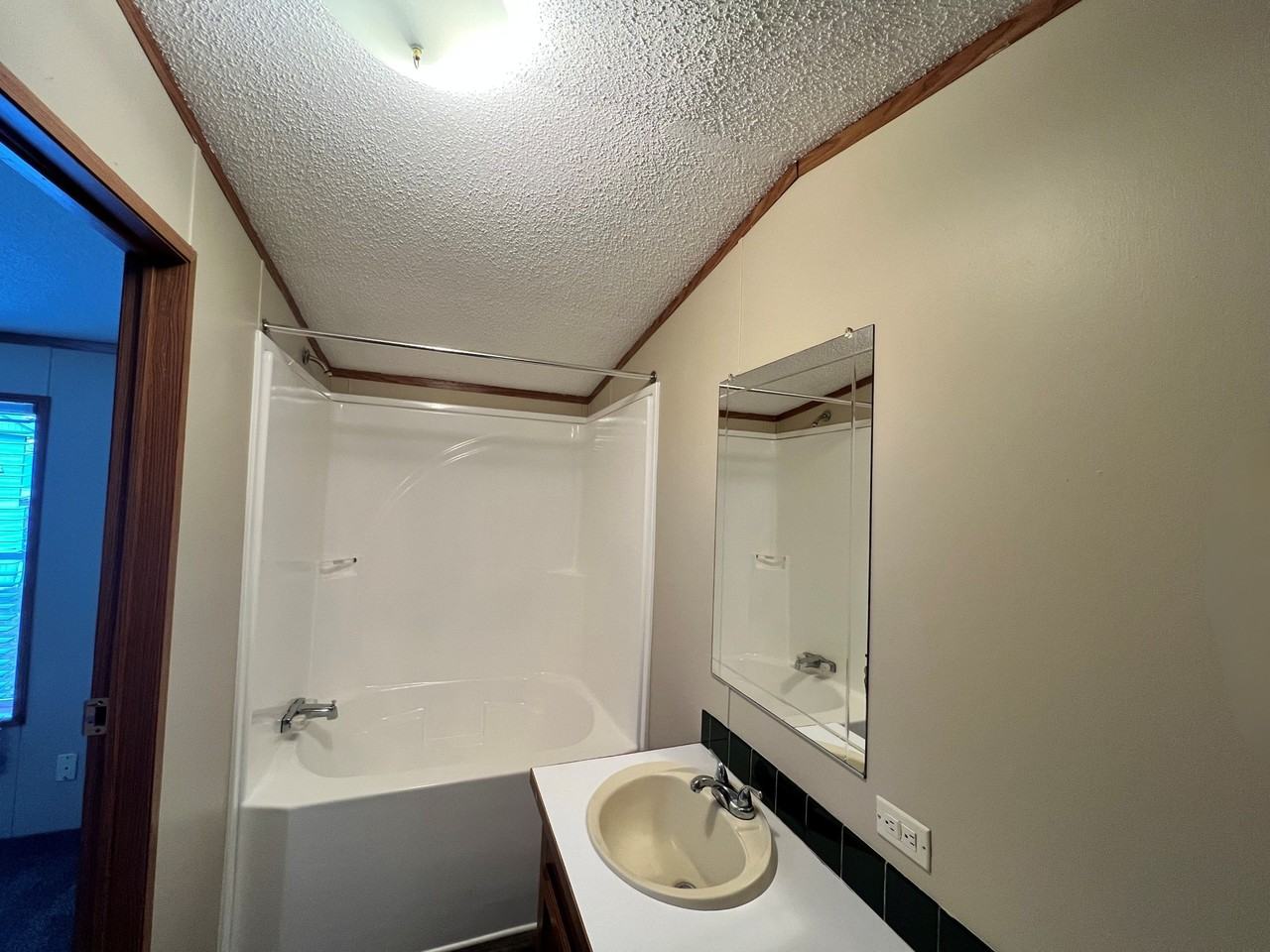 3536 Loveside Ter #424 - Photo 5 of 8