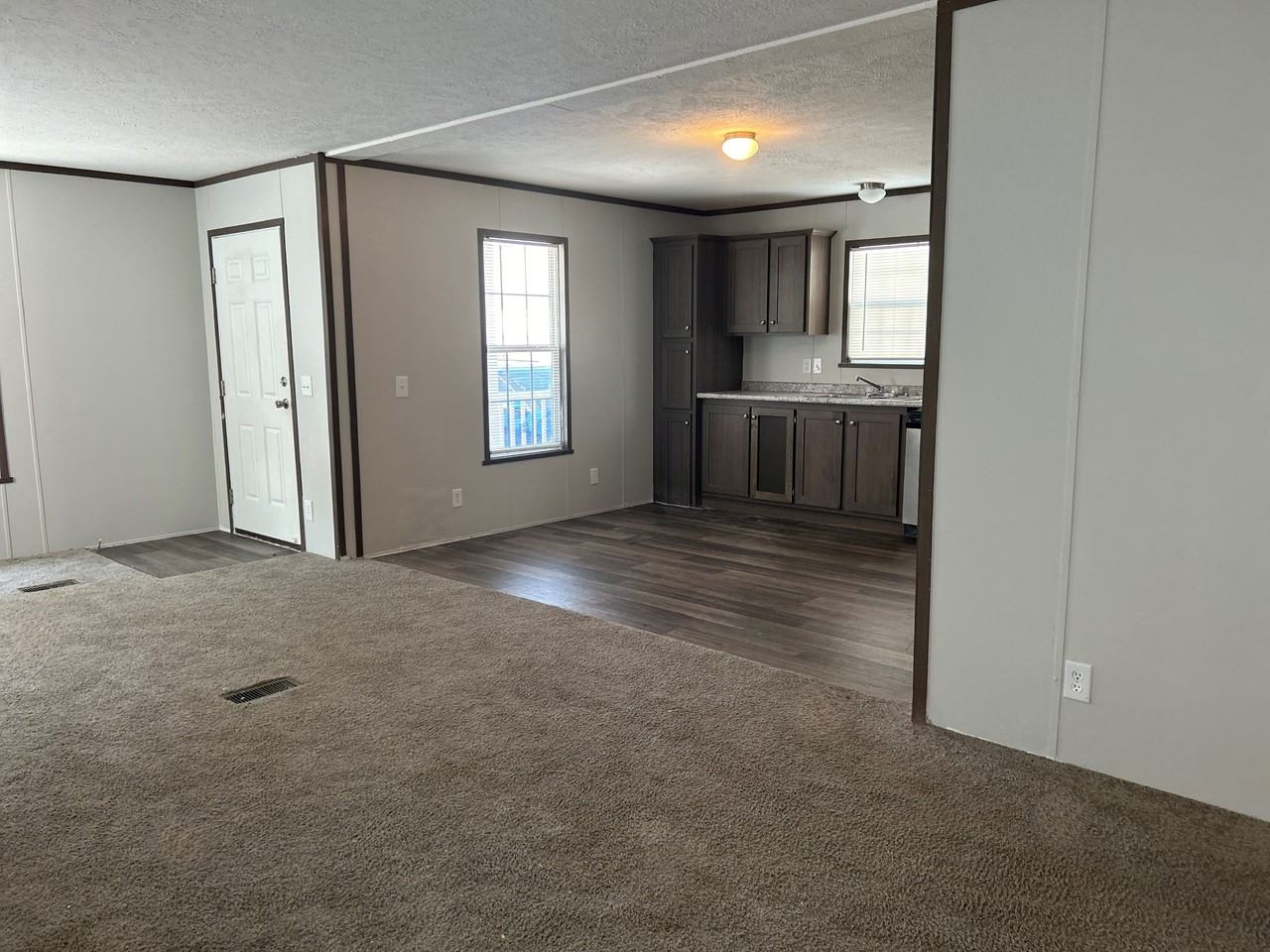 60 Mockingbird Hl #60 - Photo 2 of 11