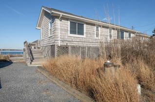 106 Harbor Rd - Photo 1 of 1