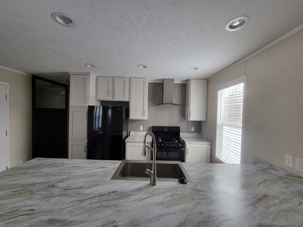 66 Borman St #66 - Photo 2 of 11