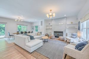 featured image of 38 Cove Rd S