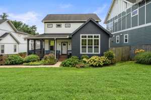 featured image of 2038 Straightway Ave #1